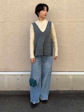 「アイテム（ニット/セーター、シルバー系）」を使った、久米さん（レディース・153cm）の秋コーディネート