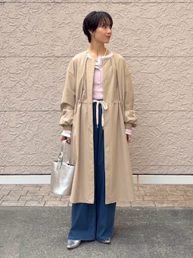 「SHIPS Colors（シップス カラーズ）のSHIPS Colors:〈洗濯機可能〉カットデニム ドロスト パンツ◇（デニムパンツ、ブルー系）」を使った、久米さん（レディース・153cm）の冬コーディネート