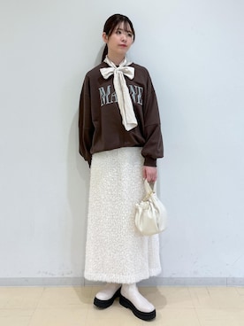 「ブルべ夏」｜「アイテム（スウェット）」を使った、yukm22さん（レディース・163cm）の秋コーディネート