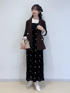 「Juze（ジュゼ）のメタルロゴストレッチショートブーツ（ブーツ、ホワイト系）」を使った、yukm22さん（レディース）の秋コーディネート