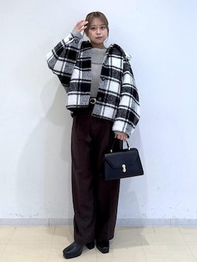 「VIS（ビス）のフェザーヤーンオフショルもちもちリブニット/イージーケア（ニット/セーター）」を使った、コウさん（レディース・153cm）の秋コーディネート