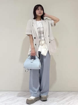 「VIS（ビス）のチェック＆シアーオーバーシャツ（シャツ/ブラウス、ホワイト系）」を使った、コウさん（レディース・153cm）の春コーディネート