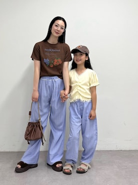 「CIAOPANIC TYPY（チャオパニックティピー）の【KIDS】レースドッキングフロントギャザーリブコンパクトTEE《ZOZO限定カラーあり》（Tシャツ/カットソー、ホワイト系）」を使った、おひなさん（キッズ・130cm）の夏コーディネート