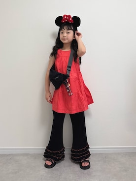 「CIAOPANIC TYPY（チャオパニックティピー）の【KIDS】裾フリル配色ステッチ微フレアリブパンツ《ジュニアサイズあり》（スウェットパンツ、ブラック系）」を使った、おひなさん（キッズ・130cm）の春コーディネート