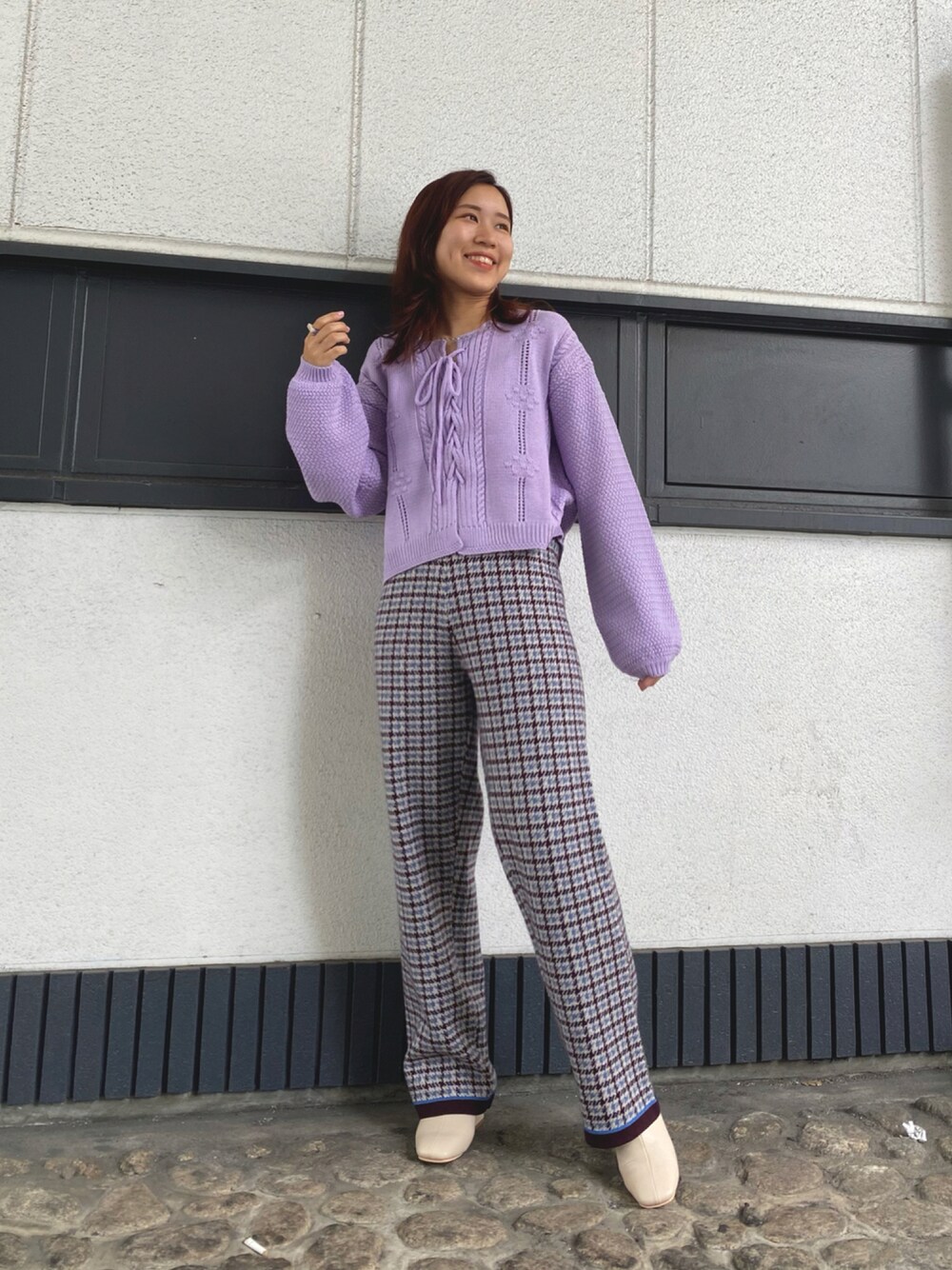 「ニット、ニットパンツ、秋服、今日のコーデ、秋冬コーデ、おしゃれさんと繋がりたい、秋服準備はじめました、秋コーデ」｜「w closetの12Gチェック柄ニットパンツ（その他パンツ、レッド系）」を使った、kitano manamiさん（レディース・158cm）の秋コーディネートの1枚目の写真