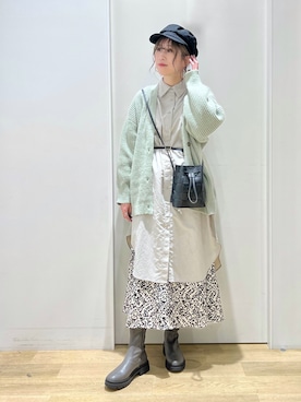 「LAKOLE（ラコレ）のアイテム（キャスケット）」を使った、ハラミさん（レディース・167cm）の冬コーディネート