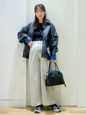 「アイテム（スマホグッズ）」を使った、ハラミさん（レディース・167cm）の秋コーディネート