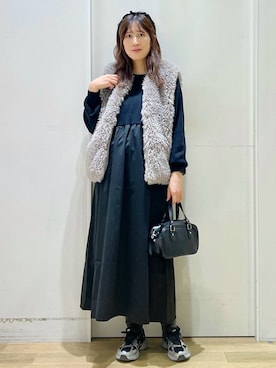 「アイテム（カチューシャ）」を使った、ハラミさん（レディース・167cm）の秋コーディネート