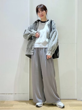 「着痩せ」｜「アイテム（デニムジャケット）」を使った、ハラミさん（レディース・167cm）の冬コーディネート