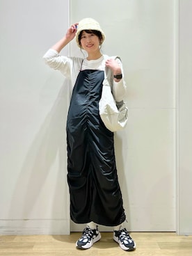 「LAKOLE（ラコレ）のカーゴキャミワンピース / 108226（ワンピース）」を使った、ハラミさん（レディース・167cm）の春コーディネート