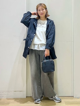 「LAKOLE（ラコレ）の※ミックススリムボストンバッグ / 1055631（ボストンバッグ、ブラック系）」を使った、ハラミさん（レディース・167cm）の秋コーディネート