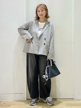 「アイテム（チャーム、ブラック系）」を使った、ハラミさん（レディース・167cm）の秋コーディネート