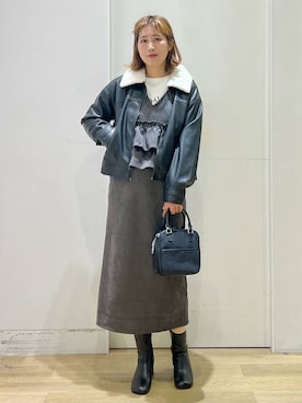 「LAKOLE（ラコレ）のオブリックショートブーツ / 1046930（ブーツ、ブラック系）」を使った、ハラミさん（レディース・167cm）の秋コーディネート