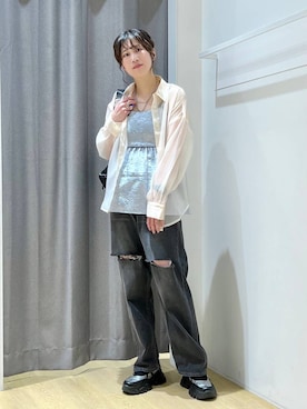 「LAKOLE（ラコレ）のオーガンジーシアーシャツ / 111119（シャツ/ブラウス）」を使った、ハラミさん（レディース・167cm）の春コーディネート