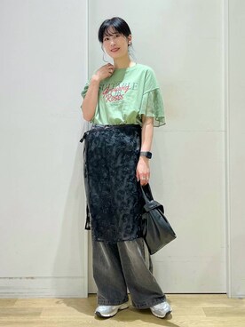 「LAKOLE（ラコレ）の袖メッシュアソートロゴT / 143177（Tシャツ/カットソー）」を使った、ハラミさん（レディース・167cm）の夏コーディネート