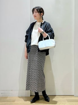「女子会」｜「アイテム（MA-1）」を使った、ハラミさん（レディース・167cm）の冬コーディネート