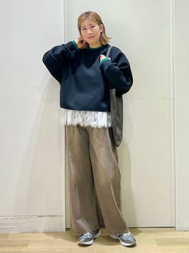 「LAKOLE（ラコレ）のウォッシュドイージーデニム / 1063788（デニムパンツ、ブラウン系）」を使った、ハラミさん（レディース・167cm）の秋コーディネート