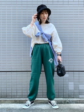 「ニコアンド」｜「アイテム（スウェットパンツ）」を使った、ハラミさん（レディース・167cm）の秋コーディネート
