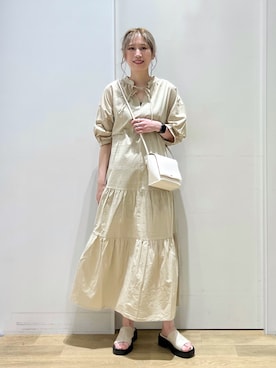 「LAKOLE（ラコレ）のアイテム（スリッポン）」を使った、ハラミさん（レディース・167cm）の夏コーディネート