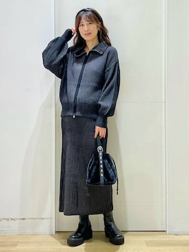 「アイテム（カチューシャ）」を使った、ハラミさん（レディース・167cm）の秋コーディネート