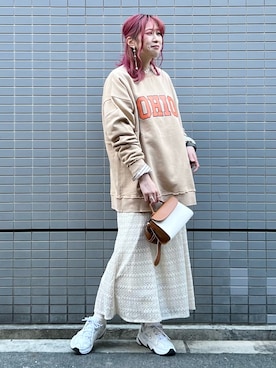 「ニコアンド」｜「アイテム（スウェット）」を使った、ハラミさん（レディース・167cm）の春コーディネート