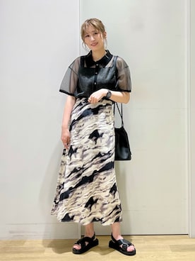「巾着バッグ」｜「アイテム（キャミソール）」を使った、ハラミさん（レディース・167cm）の夏コーディネート