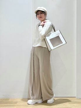 「LAKOLE（ラコレ）のアイテム（キャスケット）」を使った、ハラミさん（レディース・167cm）の冬コーディネート