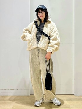 「ブルゾン」｜「アイテム（PC・スマホグッズ/家電）」を使った、ハラミさん（レディース・167cm）の秋コーディネート