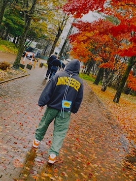 「UNDEFEATED （アンディフィーテッド）のアイテム（カーゴパンツ）」を使った、reinlightさん（メンズ・165cm）の秋コーディネート
