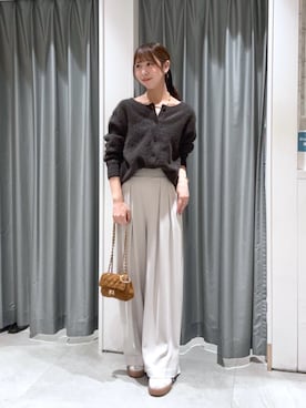 「カシミヤ」｜「アイテム（スラックス）」を使った、naoさん（レディース・162cm）の冬コーディネート