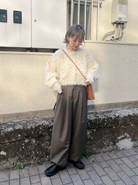 「KBF（ケイビーエフ）のアイテム（スラックス）」を使った、まっちゃんさん（レディース・154cm）の秋コーディネート