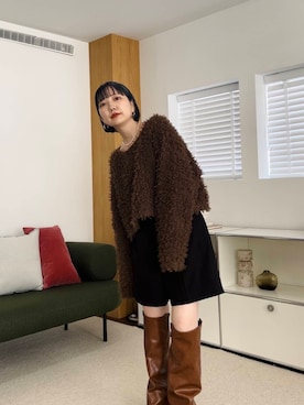 「KBF（ケイビーエフ）のカバーデザインロングブーツ（ブーツ）」を使った、まっちゃんさん（レディース・154cm）の秋コーディネート