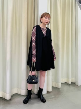 「KBF（ケイビーエフ）のアイテム（シューズ）」を使った、まっちゃんさん（レディース・154cm）の秋コーディネート