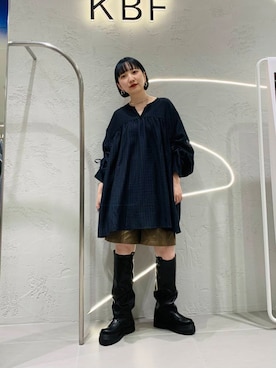 「KBF（ケイビーエフ）のカバーデザインロングブーツ（ブーツ）」を使った、まっちゃんさん（レディース・154cm）の秋コーディネート