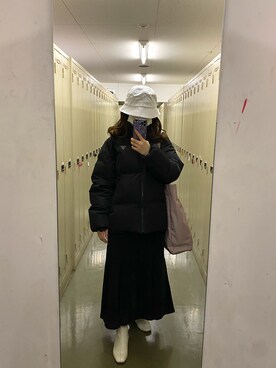 「Guess（ゲス）のアイテム（ダウンジャケット/コート）」を使った、千愛さん（レディース・151cm）の冬コーディネート