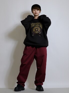 「Confirm（コンファーム）のアイテム（スウェット、ブラック系）」を使った、れんれんさん（161cm）の春コーディネート
