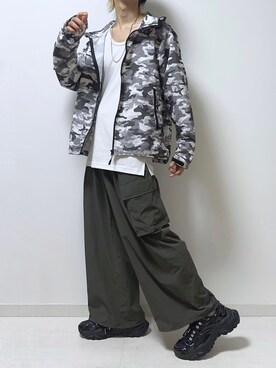 「重ね着ベストシーズン」｜「アイテム（マウンテンパーカー）」を使った、SV / えすぶいさん（メンズ・173cm）の秋コーディネート
