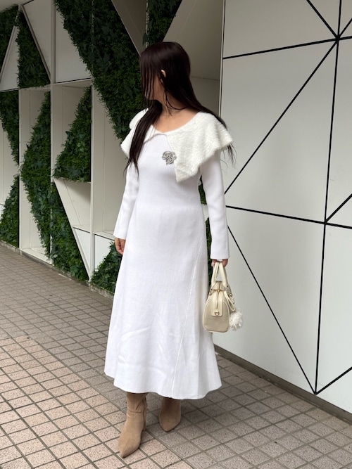 新品未使用　購入価格25300円　完売　ワンピース　秋冬 セール】ブローチ付きニットロングワンピース（ワンピース）｜one