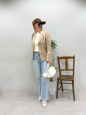 「one after another NICE CLAUP(ワンアフターアナザーナイスクラップ)の【premium order】サイズ展開あり/セットで着れる/後ろレースアップテーラードジャケット(テーラードジャケット、ベージュ系)」を使った、marikoさん(レディース・162cm)の冬コーディネート