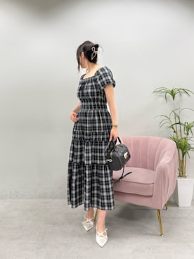 「one after another NICE CLAUP(ワンアフターアナザーナイスクラップ)のウエストシャーリングロングワンピース(ワンピース、ブラック系)」を使った、marikoさん(レディース・162cm)の夏コーディネート