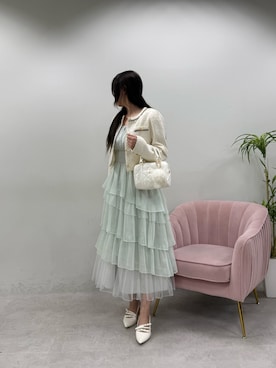 「one after another NICE CLAUP(ワンアフターアナザーナイスクラップ)のチェーン付きツイードジャケット(ノーカラージャケット、ホワイト系)」を使った、marikoさん(レディース・162cm)の春コーディネート