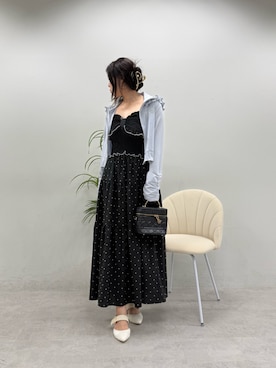 「one after another NICE CLAUP(ワンアフターアナザーナイスクラップ)のシャーリングフロントリボンワンピース(ワンピース、ブラック系)」を使った、marikoさん(レディース・162cm)の夏コーディネート