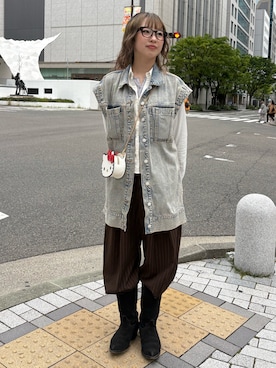 「PBLIM（ページボーイリム）の【UNISEX】ウエストタックスラックス（スラックス、ブラウン系）」を使った、miyu kaneko さん（レディース・160cm）の春コーディネート
