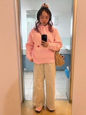 「アイテム（パーカー）」を使った、miyu kaneko さん（レディース・160cm）の秋コーディネート