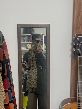 「アイテム（マフラー）」を使った、引きこもりの人さん（メンズ・164cm）の秋コーディネート