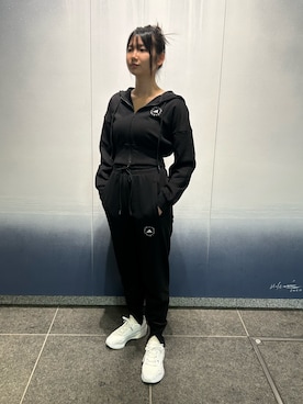 「adidas by Stella McCartney（アディダスバイステラマッカートニー）のアイテム（その他パンツ）」を使った、MYさん（レディース・167cm）の秋コーディネート