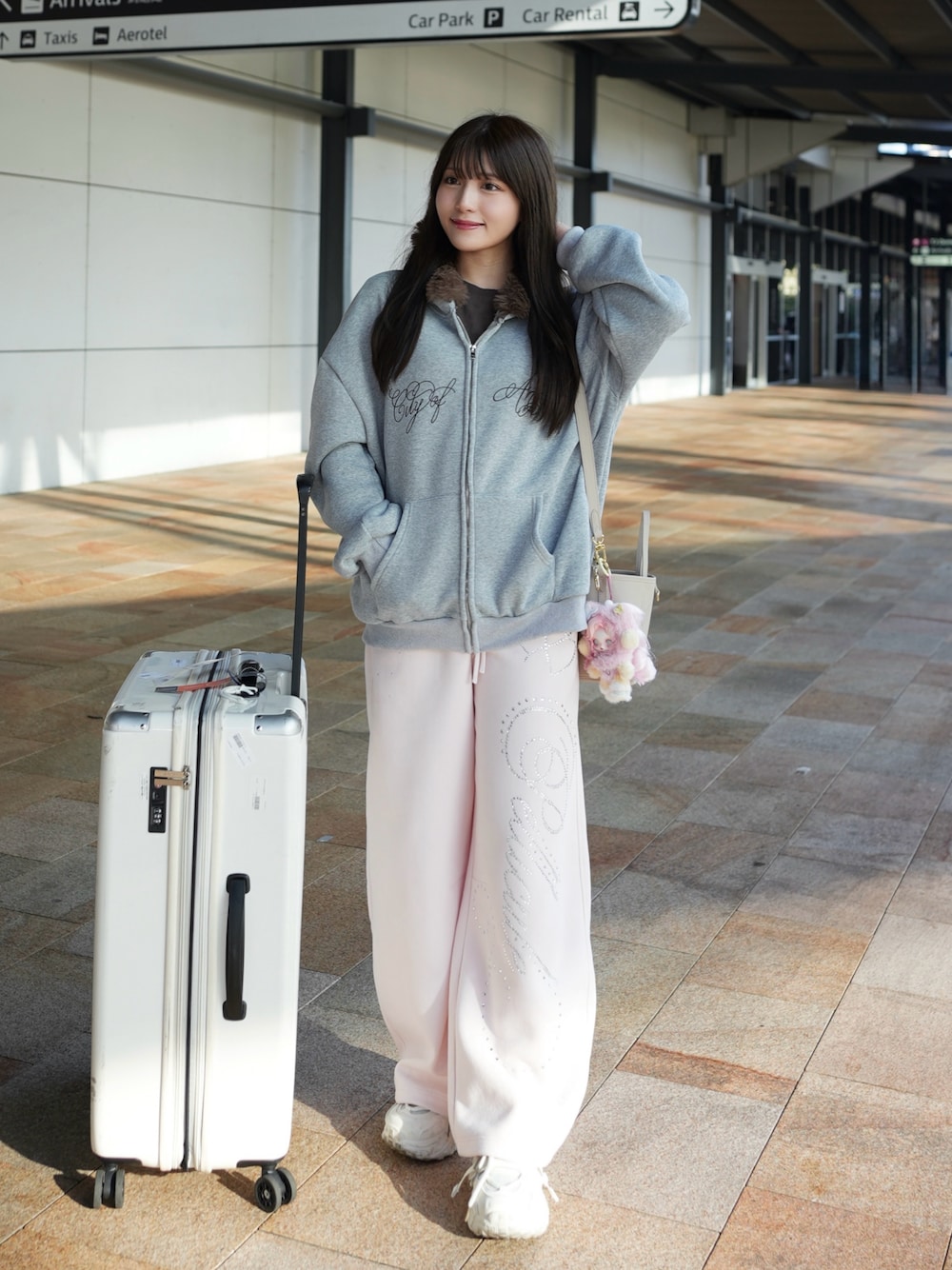 きらり｜pelliculeのスウェットパンツを使ったコーディネート - WEAR