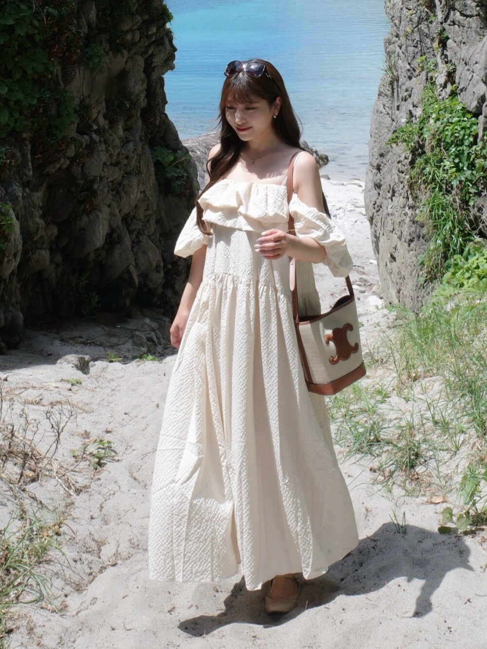 バルーン袖2WAYフレアワンピースを使った人気ファッション