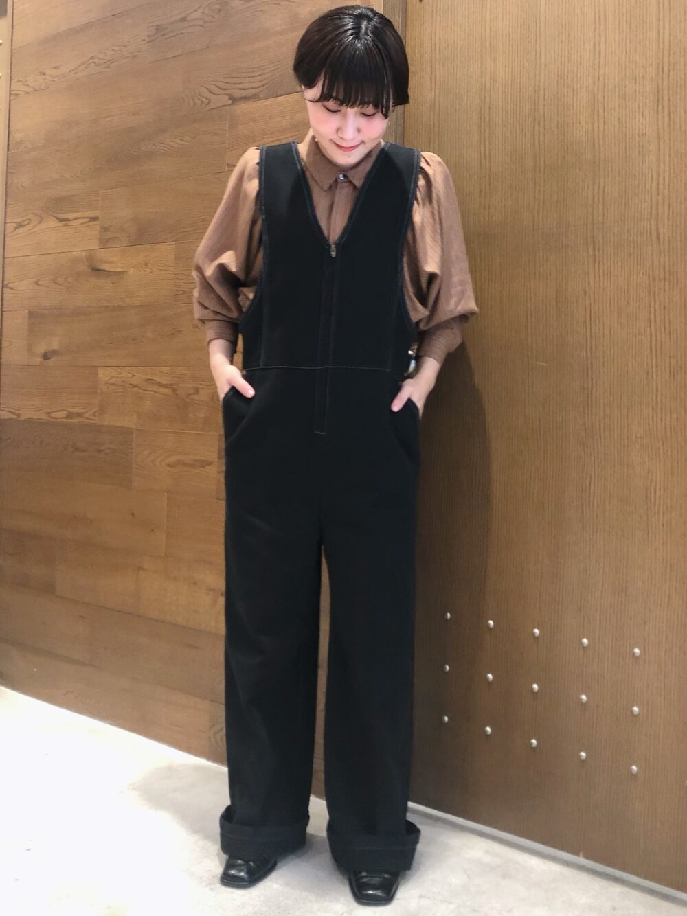「サロペット、オールインワン、ストライプ、シャツ、低身長、低身長コーデ、ootd、秋コーデ、大人カジュアル、カジュアル」｜「NOMBRE IMPAIRの変形ツイル　コンビネゾン（サロペット/オーバーオール、ブラック系）」を使った、saegusa.さん（レディース・151cm）の夏コーディネートの1枚目の写真