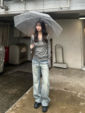 「WHO'S WHO gallery（フーズフーギャラリー）のアイテム（デニムパンツ）」を使った、makiさん（レディース・159cm）の春コーディネート